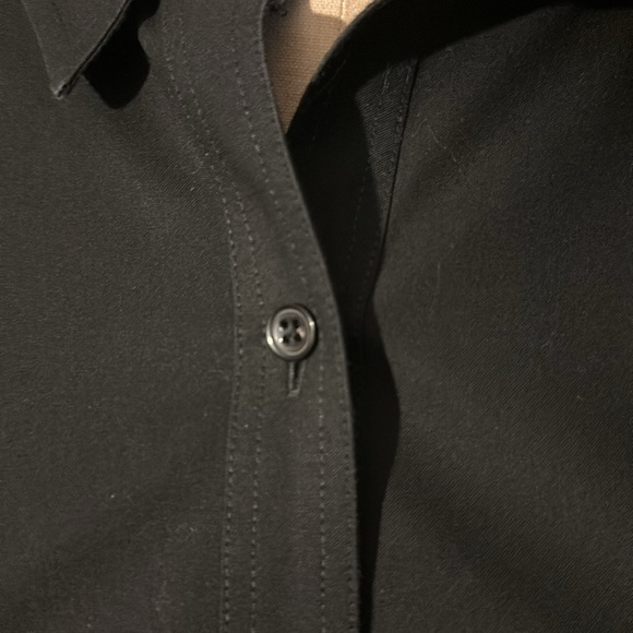 Cold water Creek black no iron tunic blouse - Picture 7 of 7